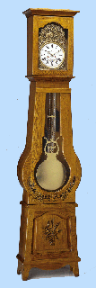 Rf : 172 CHNE
Sculpte Porte Grand Motif
+ Socle Gerbe 

Comtoise traditionnelle Chne.
Entirement massive.
Fonds massifs bois divers.
Tte Plate.
Porte Chapeau de gendarme.
Ouverture de tte 38,5 x 25cm.
H: 2,25m / L: 0,52m / P: 0,26m
