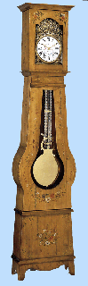 Rf : 631
Sapin, Epica 
NONDANCE
Version classique
Finition antiquaire
Finition blonde avec peintures

Comtoise traditionnelle
Sapin, Epica 
Entirement massive
Choix rustique (petits noeuds sains) 
Fonds massifs bois divers.
Fabrication artisanale

Corniche Droite 
Porte Classique
Ouverture de tte 38,5 x 25cm.
H: 2,25m / L: 0,52m / P: 0,26m 
